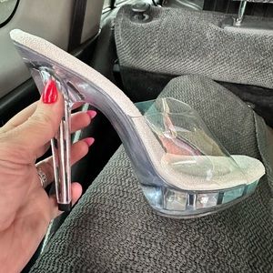 Hustler Hollywood hooker/stripper heels new in box never worn  $50